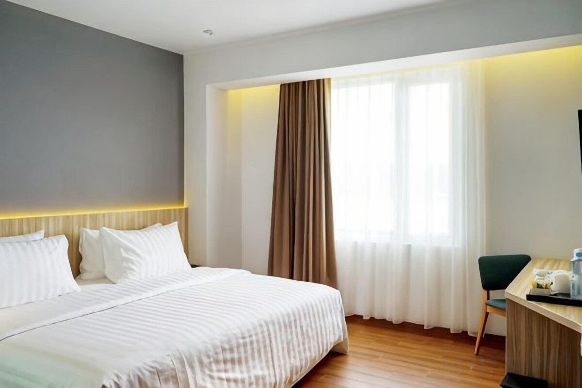 Coffres-forts dans les chambres, bureau, Wi-Fi gratuit, draps fournis