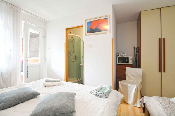 WiFi - Holiday apartment mit Terrasse und Klimaanlage (Rovinj)