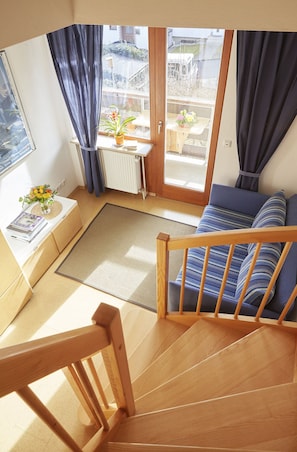 Interior - Ferienwohnung für 2-8 Pers., ca. 97 qm, 3 Schlafzimmer, Wohnschlafraum, Küche, 2 Bäder, Balkon (Bischofswiesen)