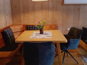 Dining - Ferienwohnung Nr 1,  2 Pers. 50 qm (Schleching)
