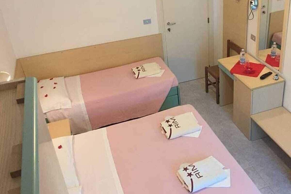 Premium bedding, in-room safe, desk, rollaway beds