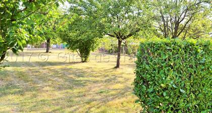 Charming Cottage with Garden, Near Château d'Azay-le-Rideau, WiFi, Fireplace, Baby-Friendly
