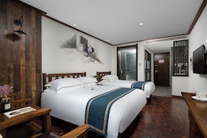 Family Triple Room | Premium bedding, individually decorated, desk, laptop workspace - Nostalgia Hotel（Tianjin Binhai Tanggu） (Tianjin)