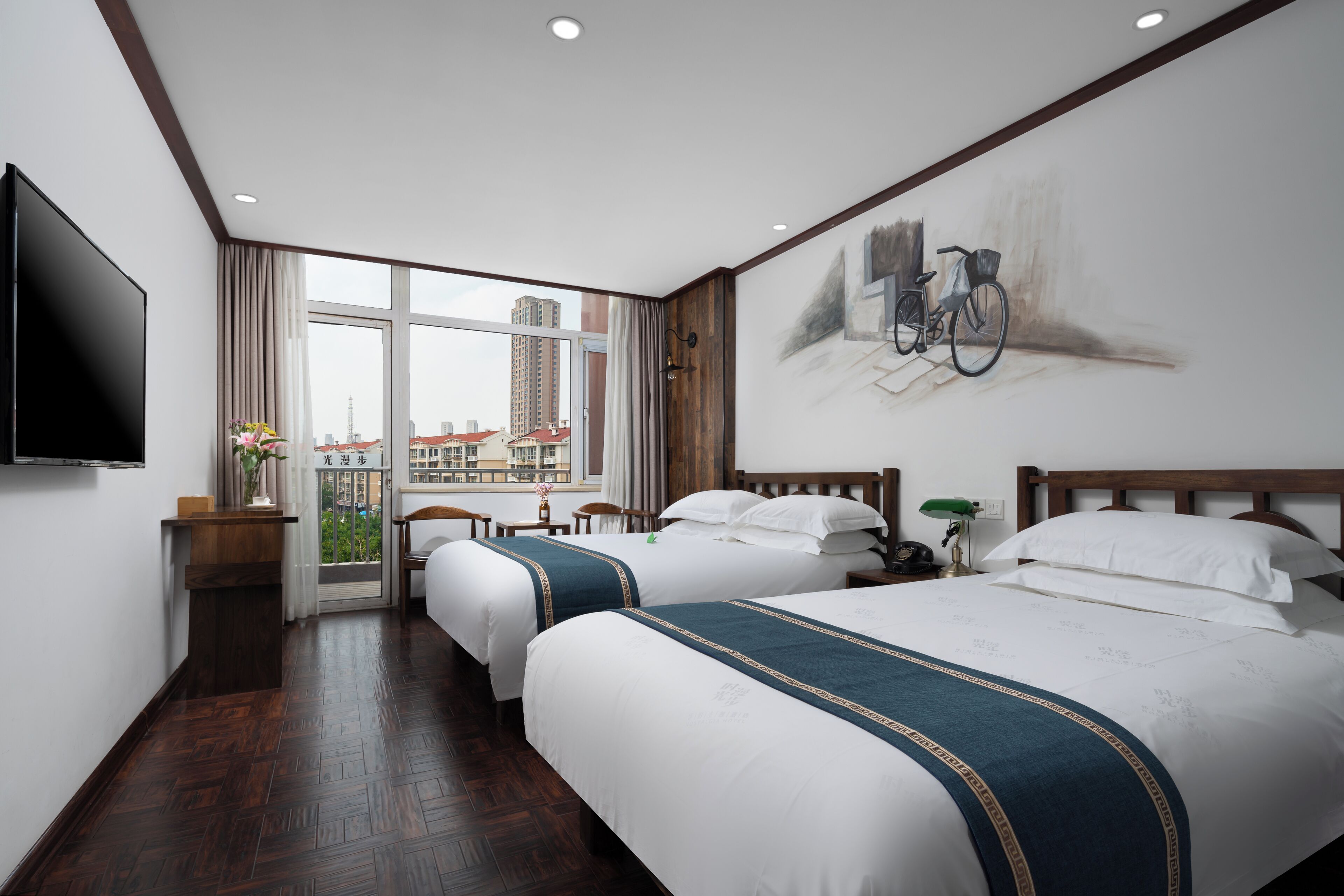 Family Triple Room | Premium bedding, individually decorated, desk, laptop workspace