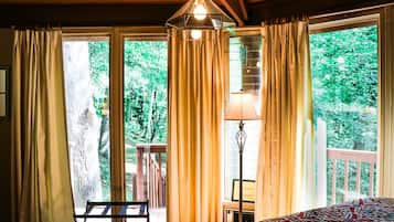 3 chambres, fer et planche à repasser, Wi-Fi, draps fournis