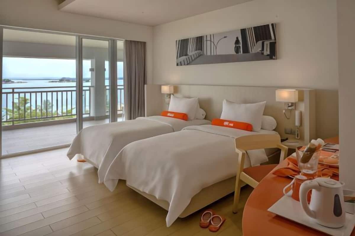 1 bedroom, minibar, desk, laptop workspace