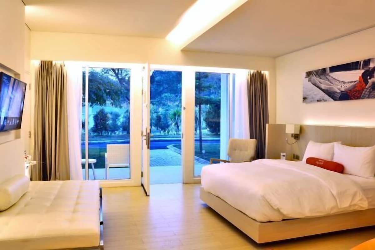 1 bedroom, minibar, desk, laptop workspace