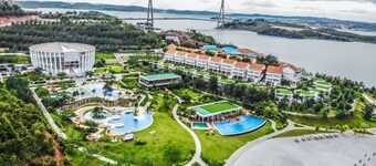 HARRIS Resort Barelang Batam