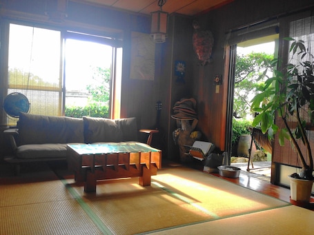 Área de sala de estar. Hotel Hibiscus - Hostel