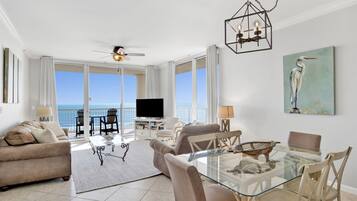 Smart TV, DVD player, table football, ping pong