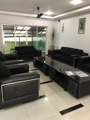 Sala de estar en el lobby