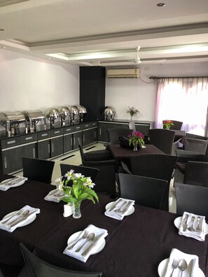 Daily continental breakfast for a fee - Bhutan Residence (Phuntsholing)
