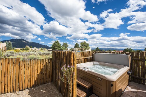 TRANQUIL GET AWAY between Taos & Ski Valley