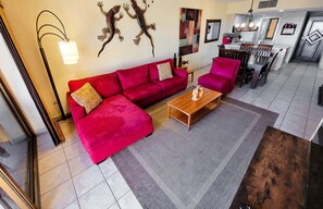 Een televisie en een dvd-speler