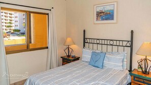 2 bedrooms, Internet, bed sheets, wheelchair access - Princesa C-308 | Ocean Views, Resort Pools & Steps from Sandy Beach (Puerto Penasco)