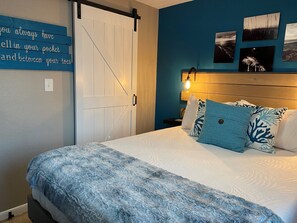 2 chambres, fer et planche à repasser, Wi-Fi, draps fournis