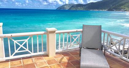 CASA CARIBE OCEANFRONT LOFT VILLA MIT ZWEI GESCHICHTEN, Klimaanlage, schöne Aussicht.