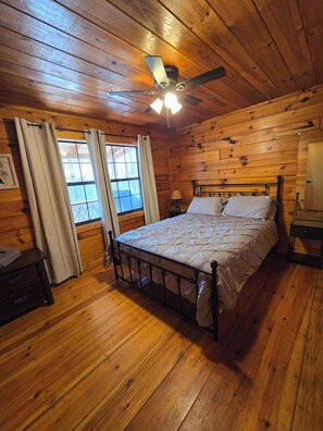 2 chambres, fer et planche Ă repasser, Wi-Fi gratuit, draps fournis