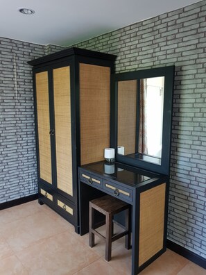 Superior Double Room | Room amenity - Spa Guesthouse (Pattaya)