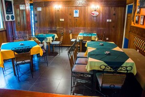 Free daily local cuisine breakfast