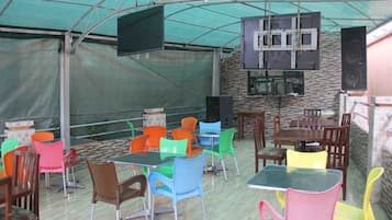 Desayuno típico de la región gratuito y diario