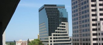 Luxury 12th Floor Downtown Condo Capitol View 31 night minimum stay