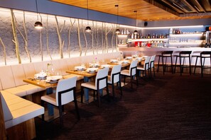 2 Restaurants, lokale und internationale Küche