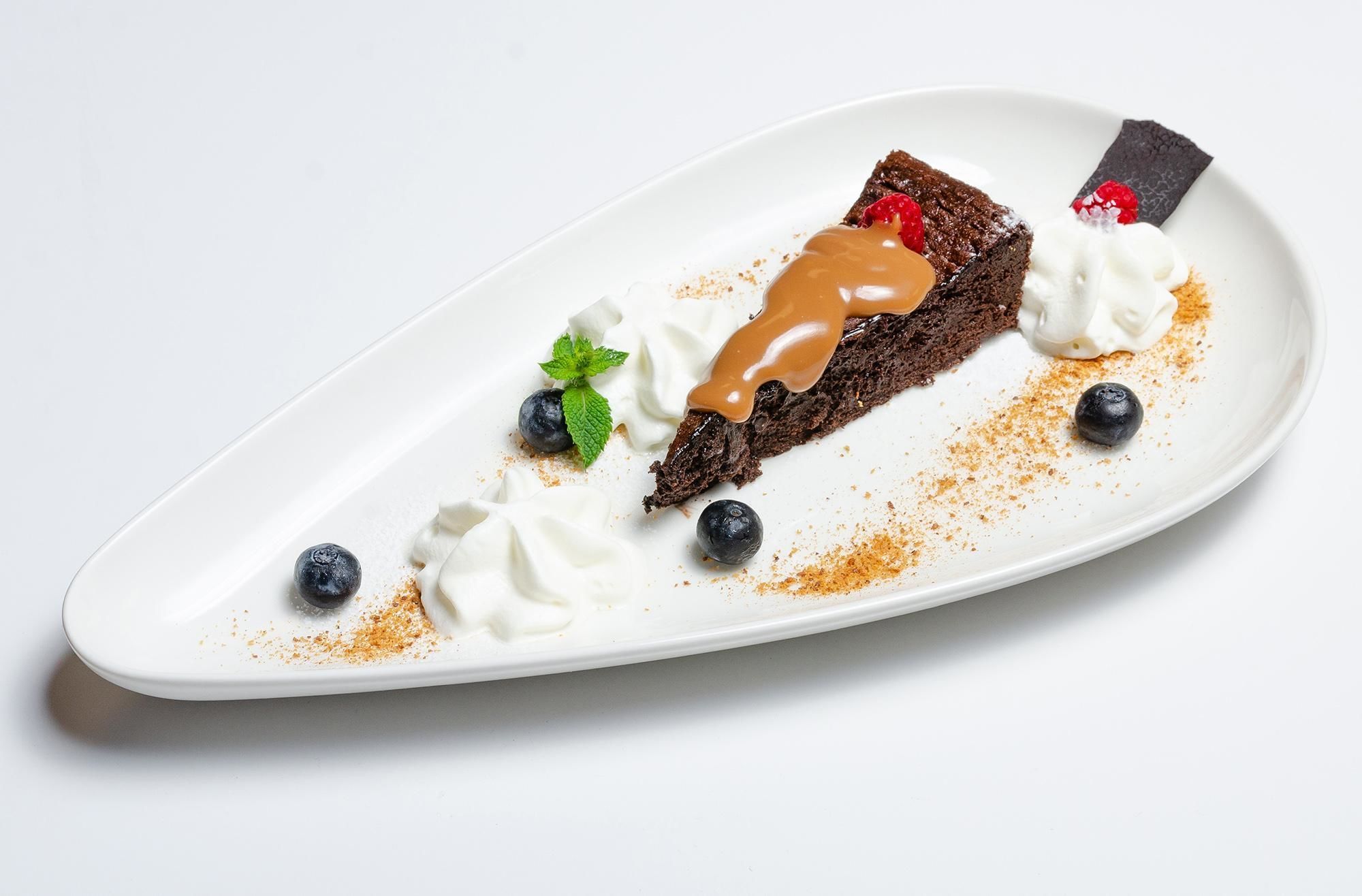 2 restaurants, lokale en internationale gerechten