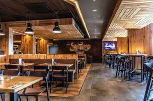 2 restaurants, local and international cuisine