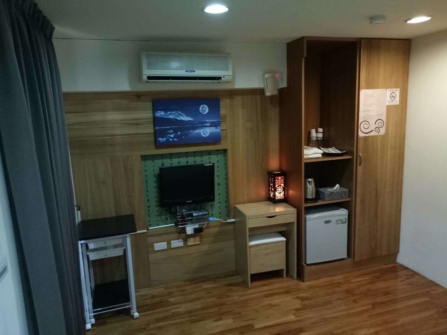 Classic Double Room | Desk, blackout drapes, soundproofing, rollaway beds