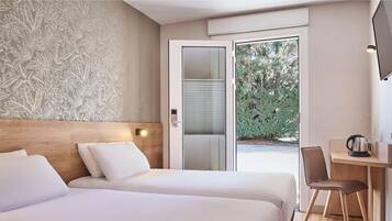 Laptopgeeigneter Arbeitsplatz, schallisolierte Zimmer