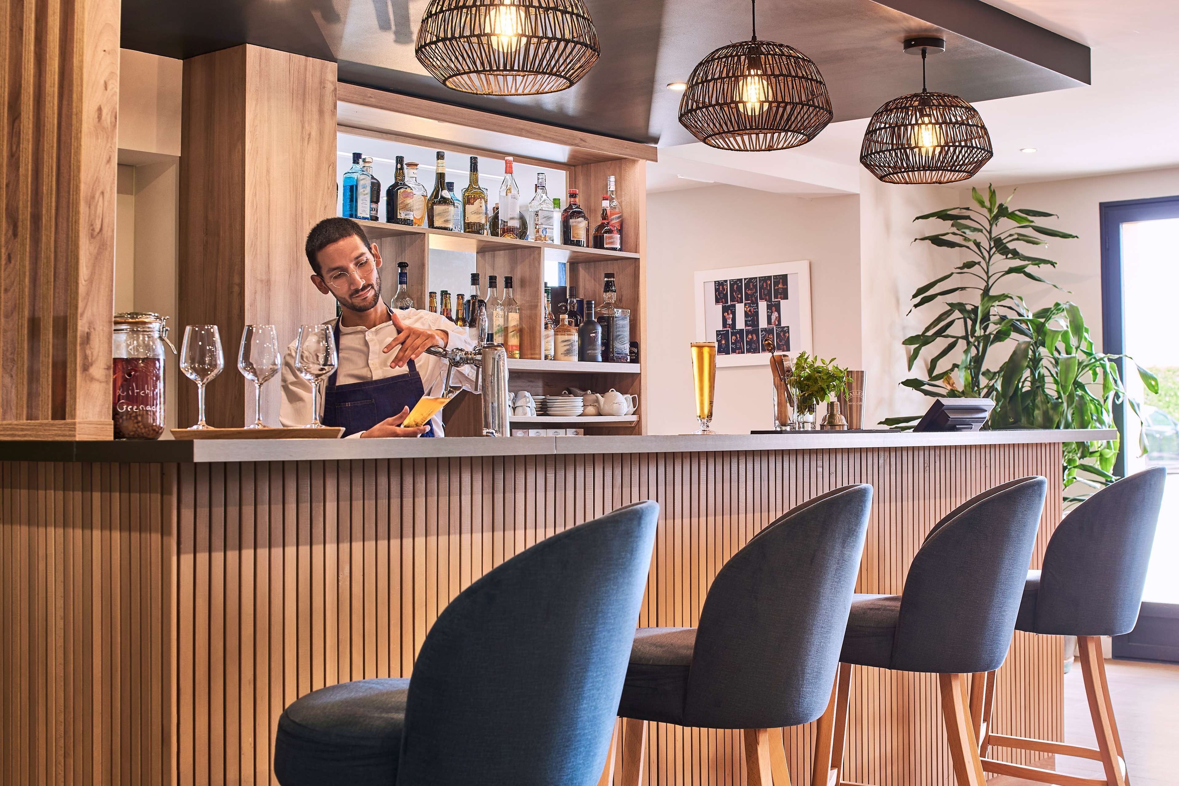 Bar (in der Unterkunft)
