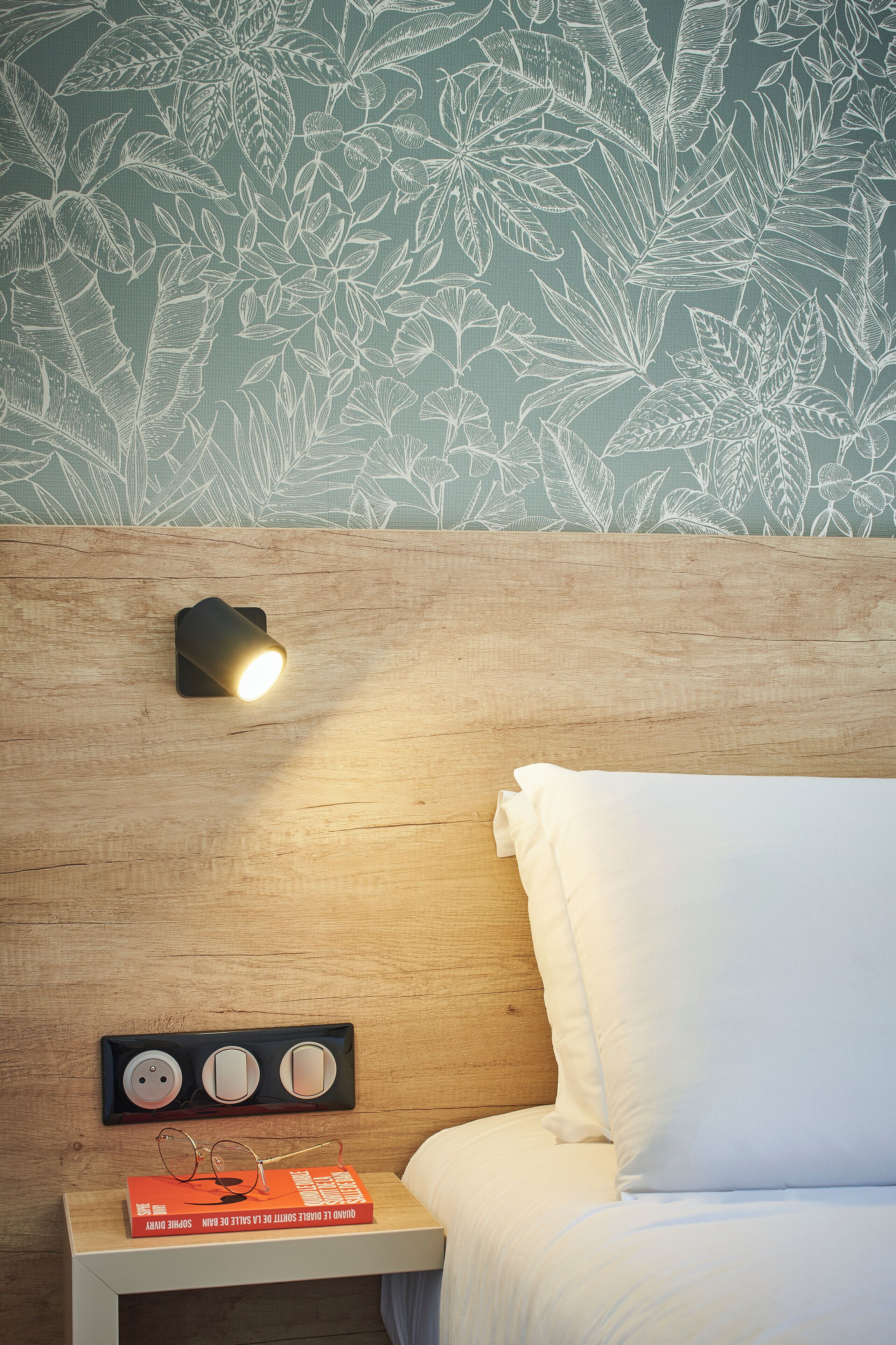 laptop workspace, soundproofing, free cots/infant beds, free wifi