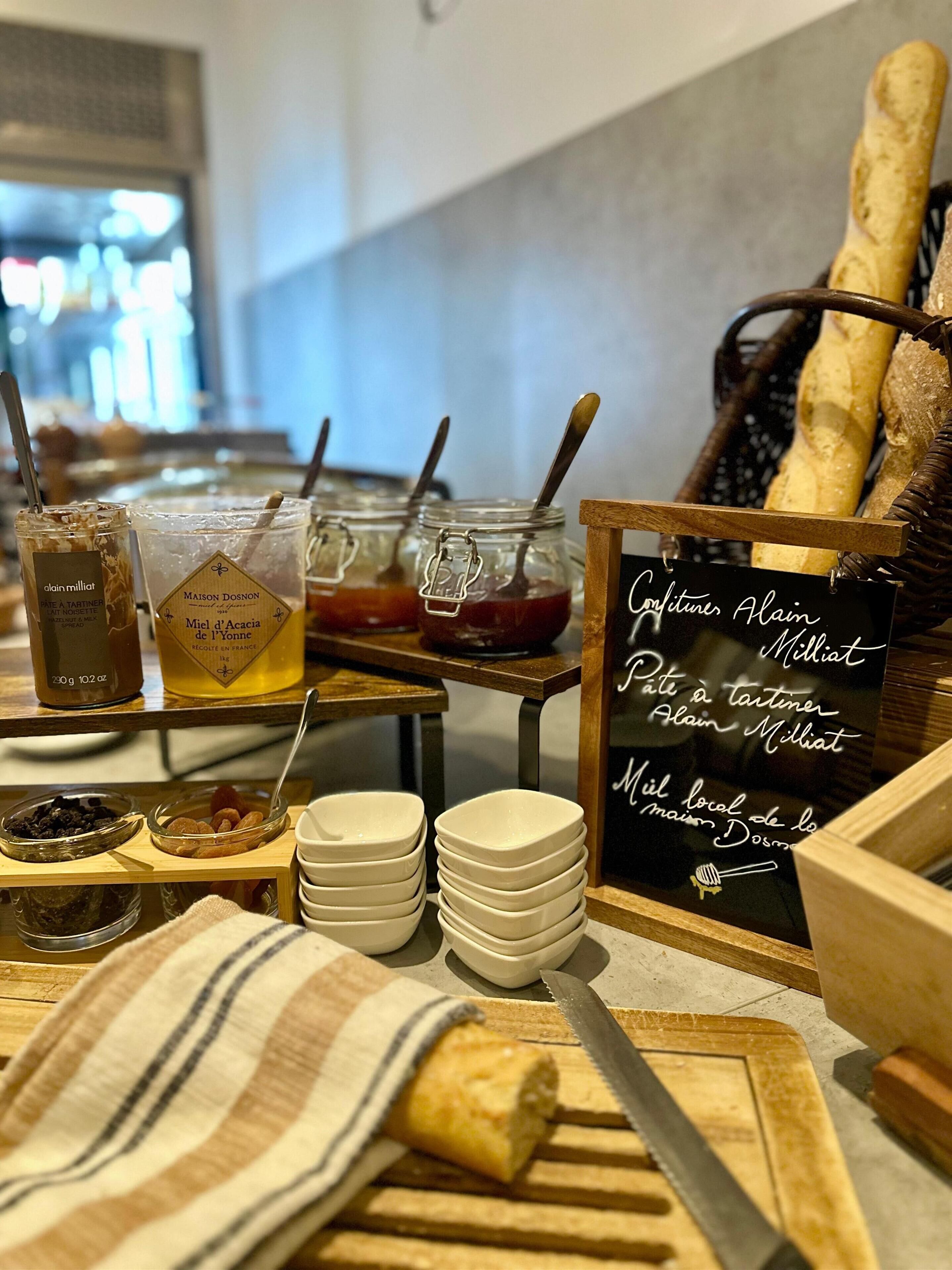 Daily buffet breakfast (EUR 13.90 per person)