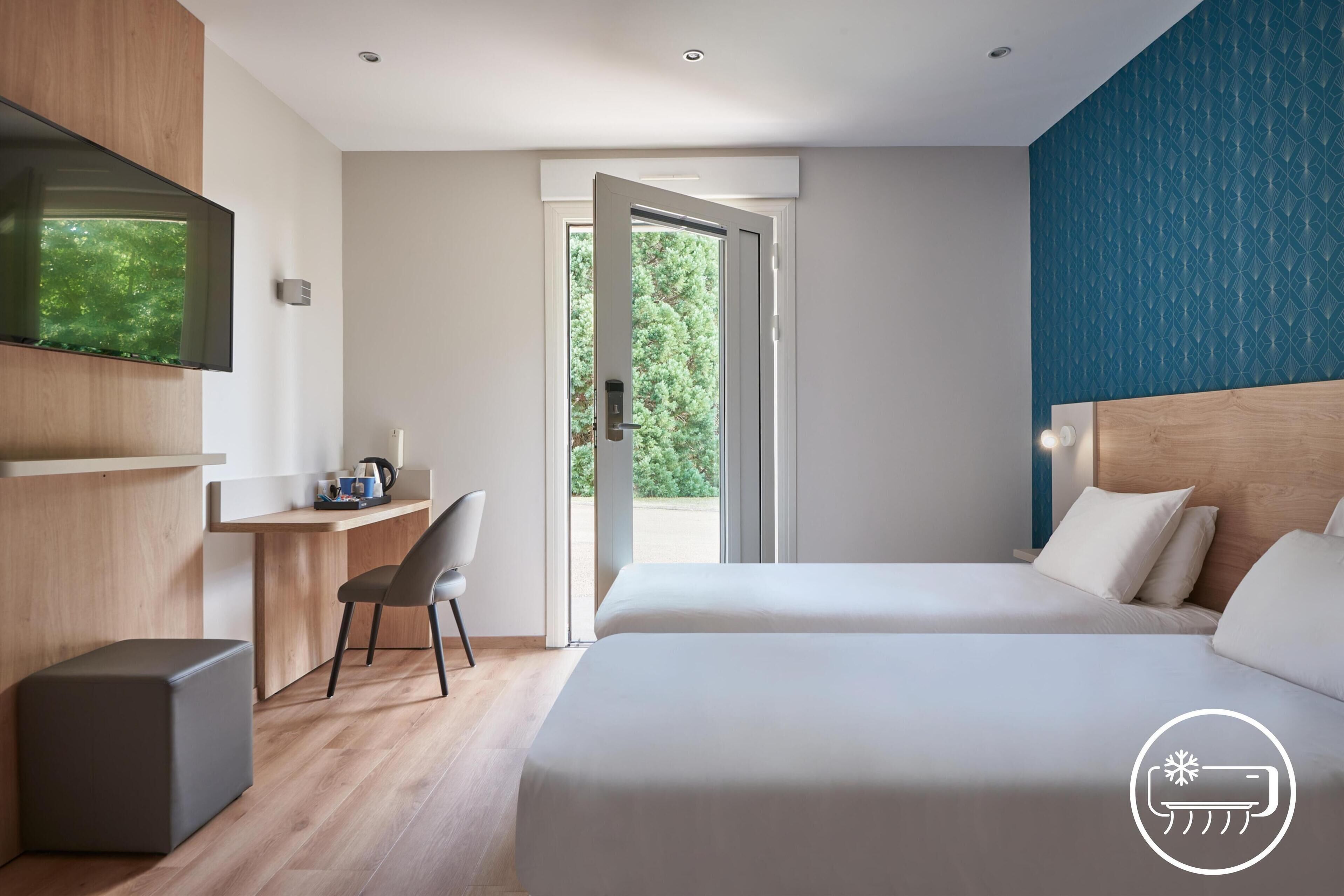 superior room, 2 single beds | laptop workspace, soundproofing, free cots/infant beds, free wifi