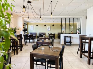 Restaurant - Kyriad Sens (Malay-le-Grand)