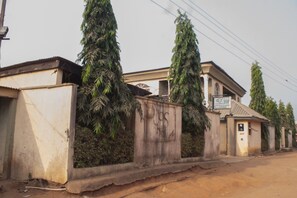 Front of property - D Jos Hotel (Ijede)