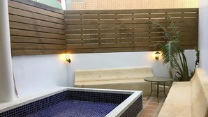4 Rooms for 12 People	 | Terrace/patio - Pig House II (Hengchun)