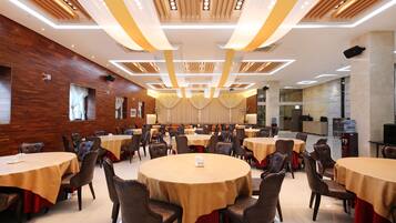 Päivittäinen mannermainen aamiainen (14000 KRW per henkilö)