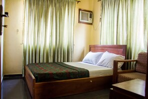 Habitación individual estándar | Escritorio y wifi