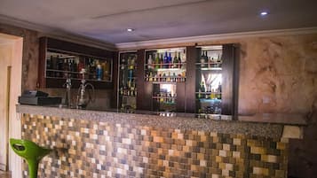 Bar (en la propiedad)