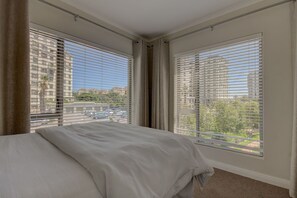 Luxury Apartment, 3 Bedrooms, City View, Corner - UniqueStay Mayfair Luxury Apartment (Cape Town)