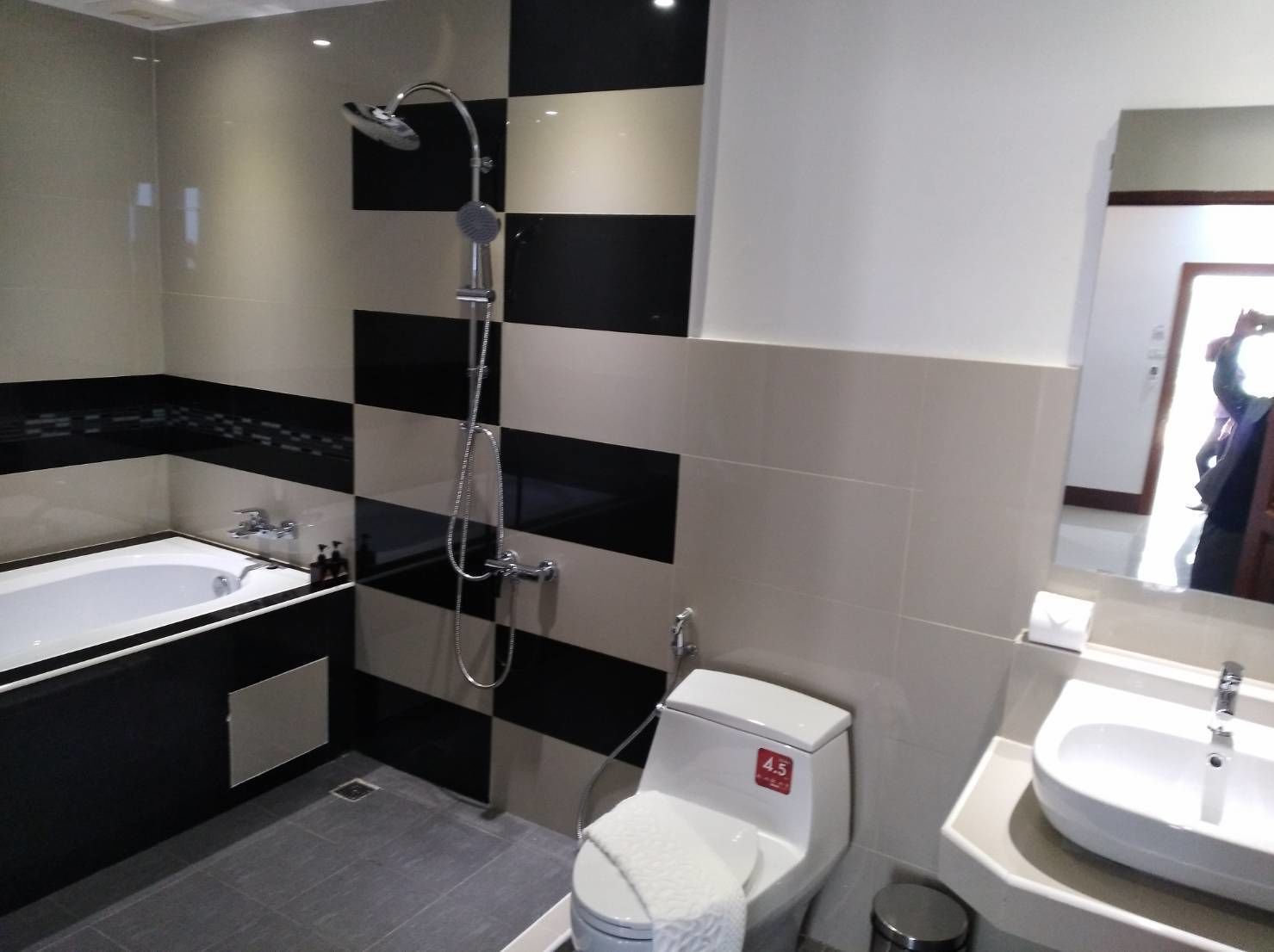 superior twin room | bathroom | free toiletries, hair dryer, bathrobes, slippers