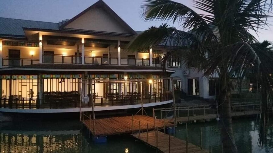 Nonghan Grand Hotel and Resort