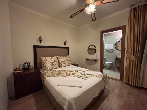 Economy Room | Egyptian cotton sheets, premium bedding, minibar, soundproofing - Beyaz Konak Hotel (Sile)