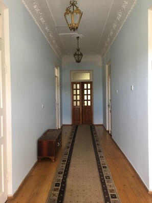 Hallway - White Guest House (Batumi)