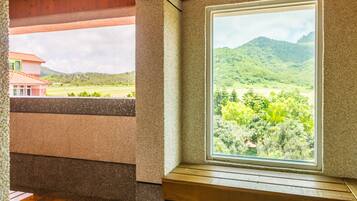 Honeymoon Double Room, Jetted Tub, Mountain View | Terrace/patio