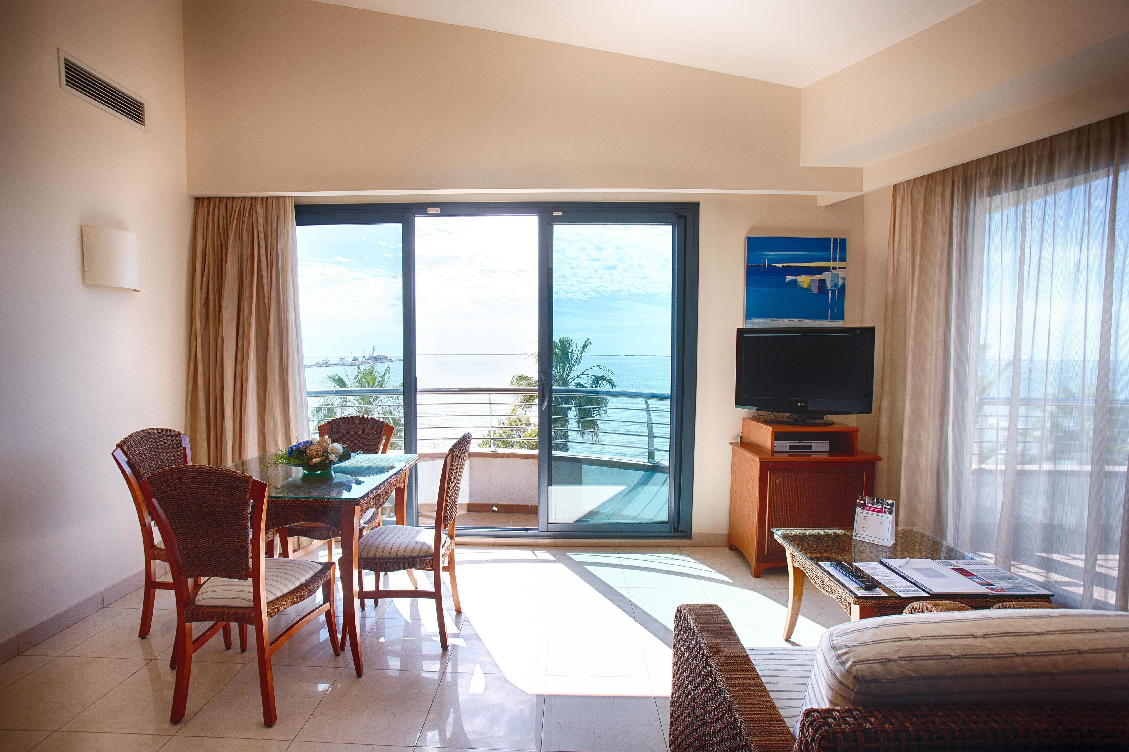 panoramic room, 1 king bed, sea view | view from room