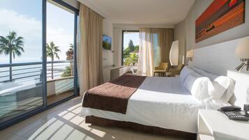 Minibar, coffres-forts dans les chambres, décoration personnalisée