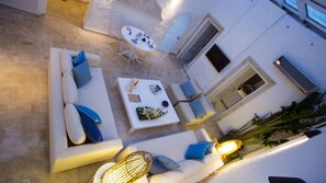 Villa | Wohnbereich | LCD-Fernseher